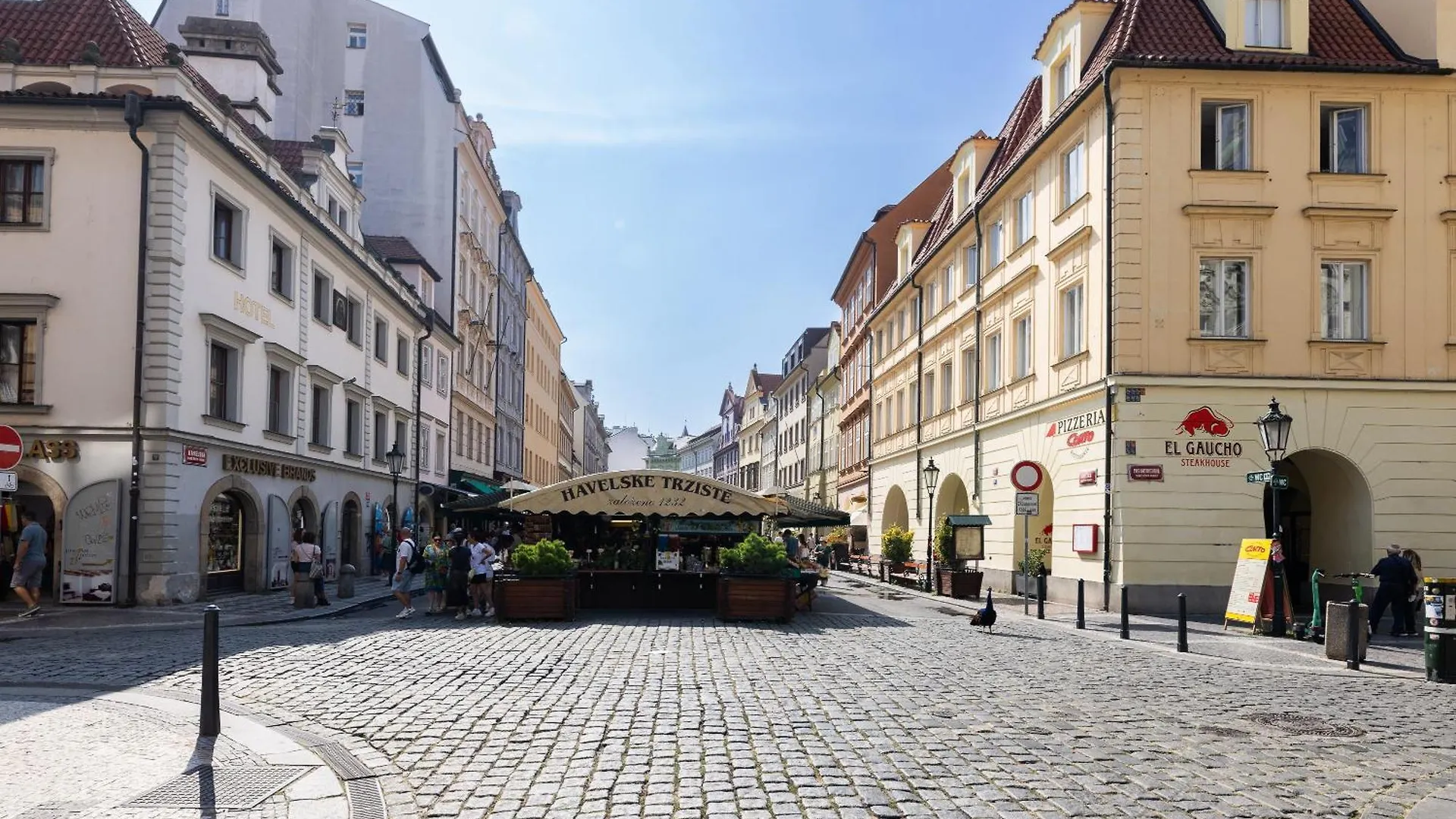 Luxury 2 Bedroom Apartment With Ac In The Old Town Praga